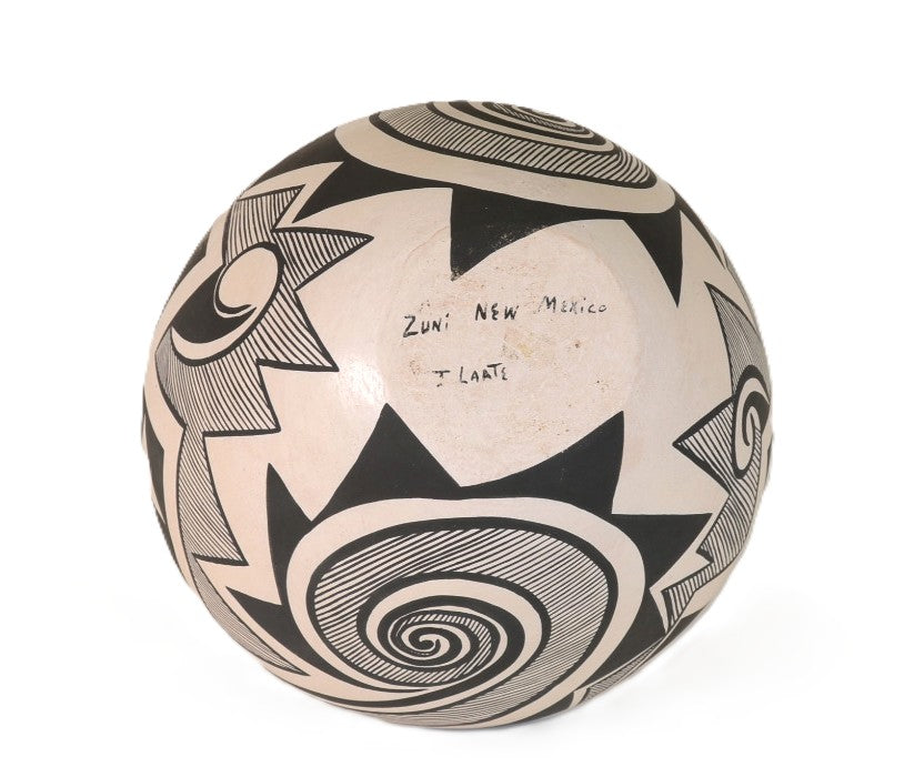 Zuni Pueblo Pottery Bowl By Jennie Laate