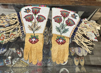 Plateau Beaded Gauntlet Gloves Pair
