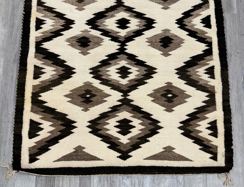 Navajo Rug with Natural wool tones: Storm Cloud Motif