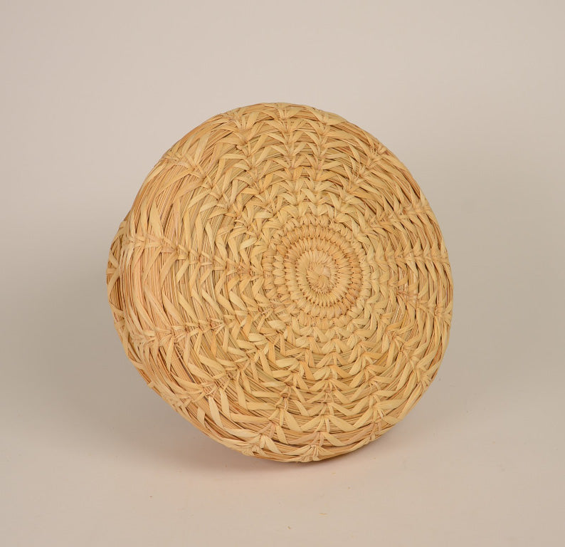Papago Basket with Lid and Nob
