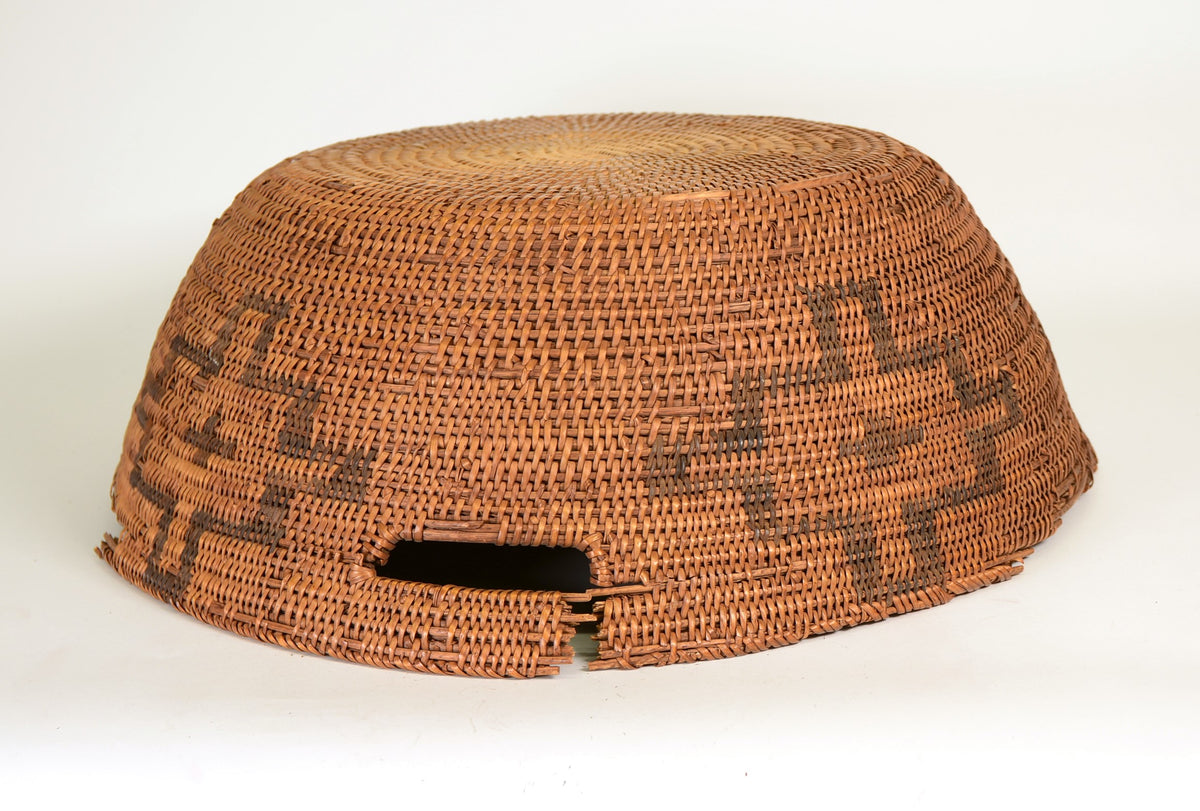 Large Early Washoe / Paiute Work Basket, late 19th Century
