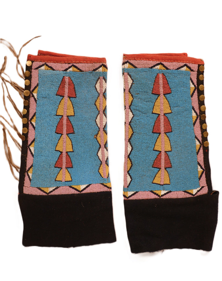 Antique Plains Crow Leggins