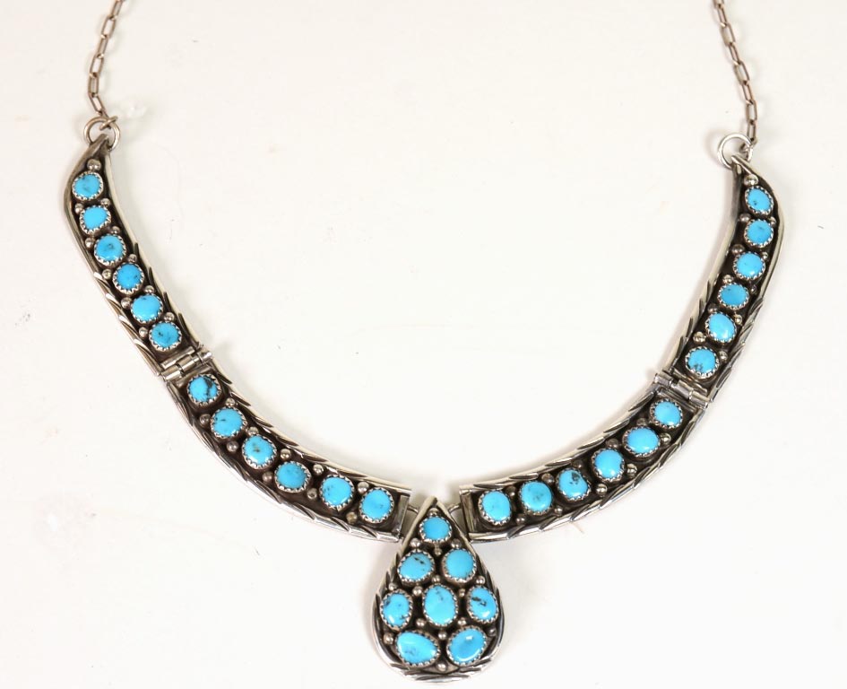 Navajo Chocker Necklace With Turquoise Settings