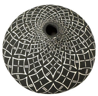 Acoma Pueblo Seed Jar By Dorothy Torivio