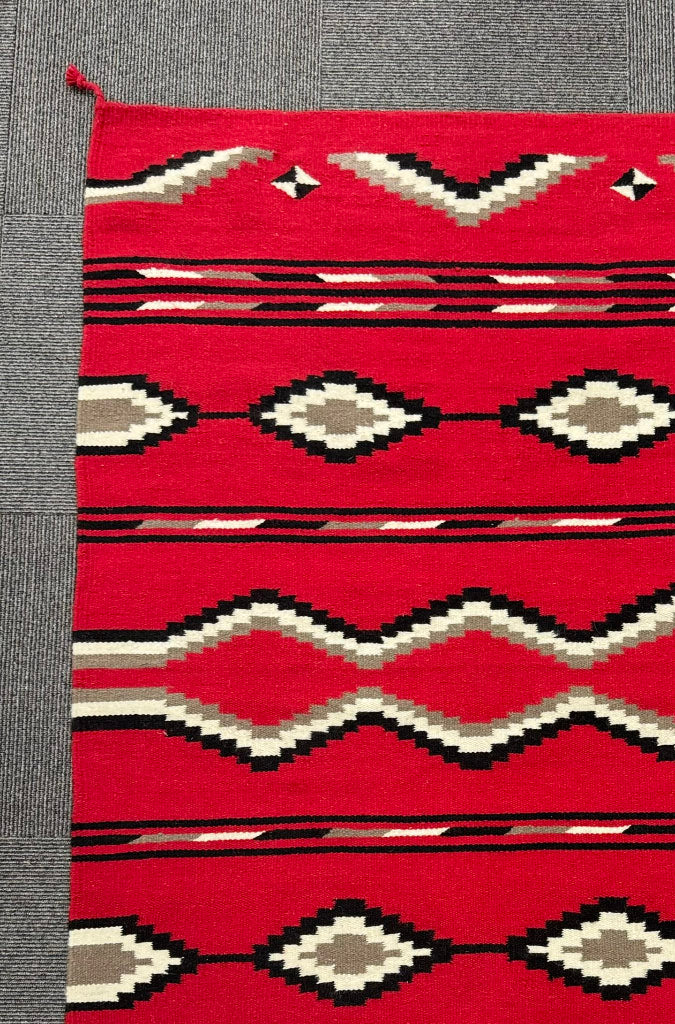 Southwest Area Rug - Ganado Red Style 73" x 48"