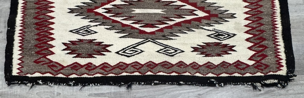 Antique Navajo Rug; Red Mesa
