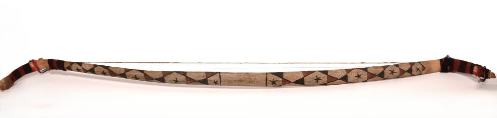 Mohave Painted Bow and 3 1/2 Arrows Set