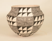 Acoma Pueblo Pottery By Ruby Shroulate