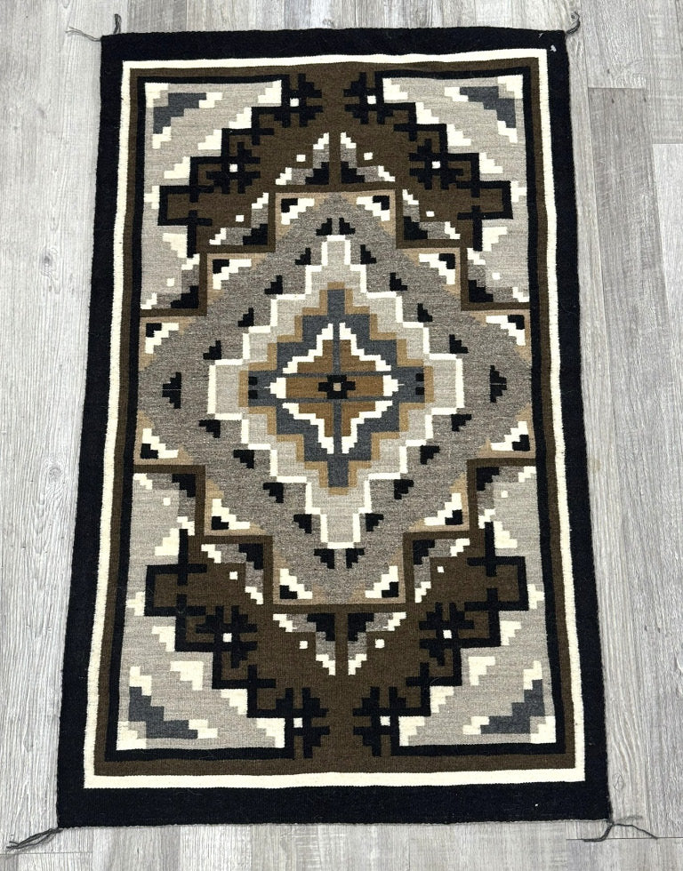 Very fine Navajo Rug; Two Gray Hills - 60 Wefts/Inch - 7 Colors