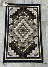 Very fine Navajo Rug; Two Gray Hills - 60 Wefts/Inch - 7 Colors