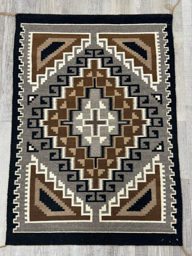 Navajo Rug; Very Fine Two Gray Hills