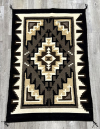 Navajo Rug: Two Gray Hills
