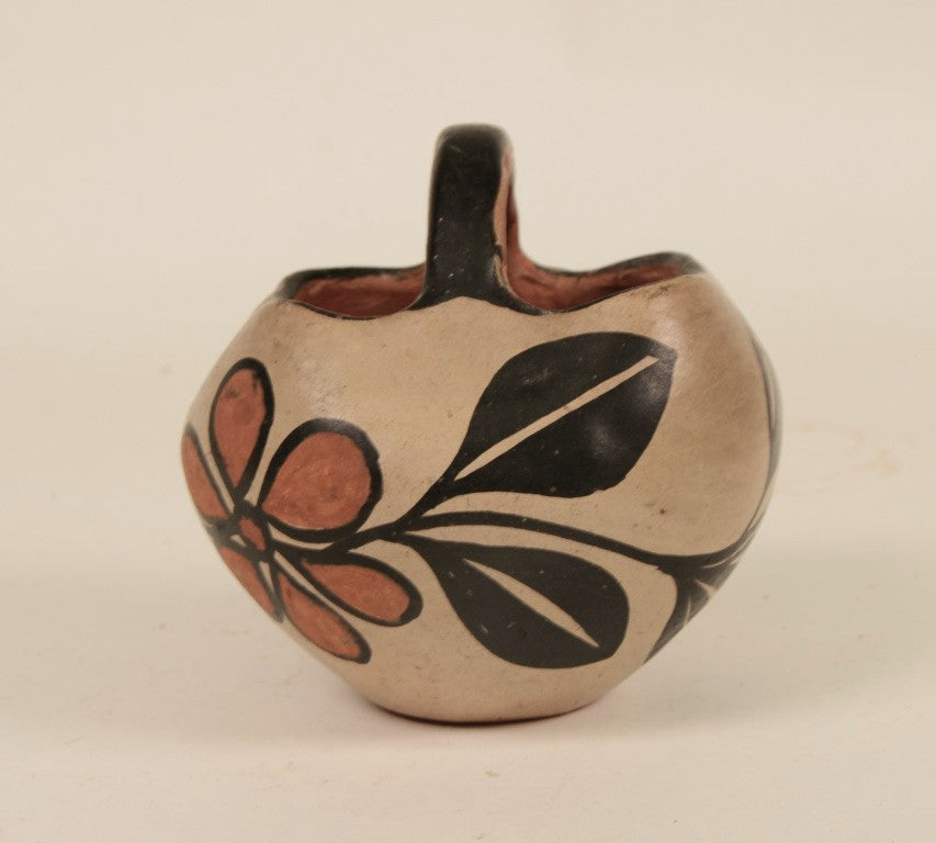 Santa Domingo Pueblo Pottery with Handle