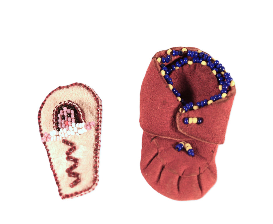 Plains Red Moccasin and a Papoose Pin Set of 2