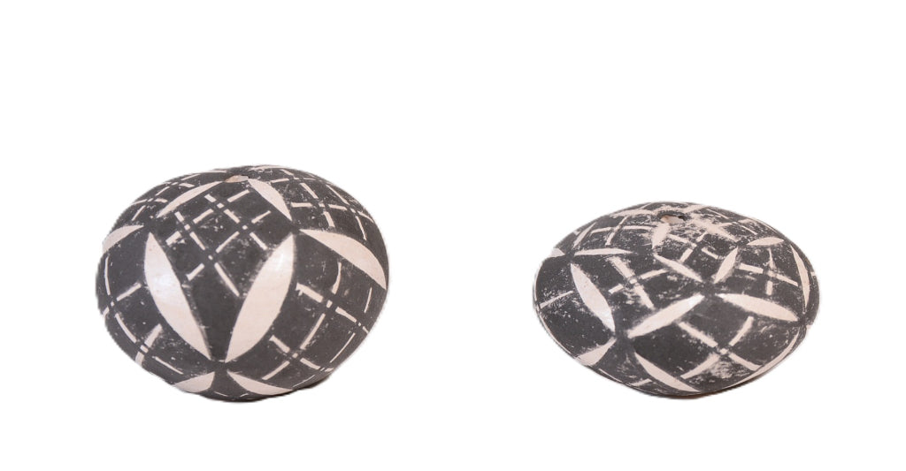 Acoma Pueblo Pottery Seed Jars By S J. Set of 2