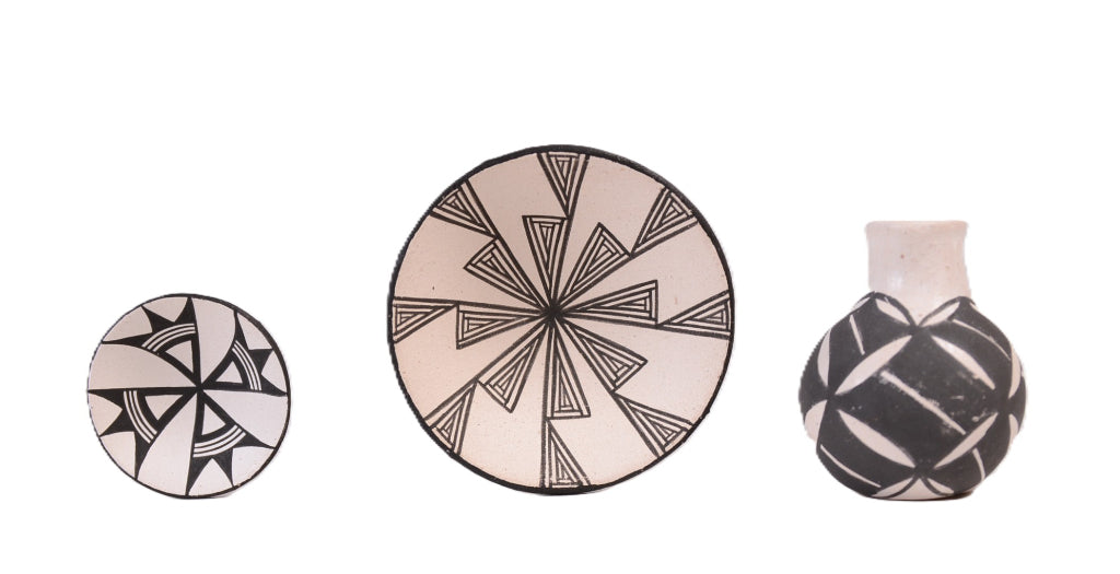 Acoma Pueblo Black and White 2 Plates and 1 Jar Pottery Set of 3