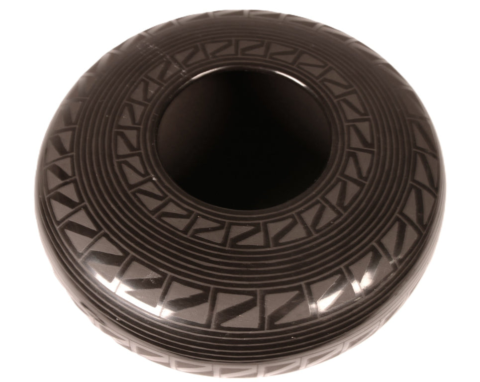 Mata Ortiz Mexican Black Pottery By Ruben Rodriguez