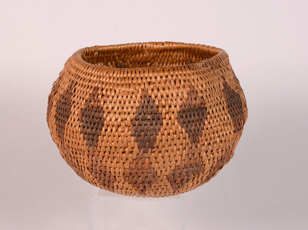 Washoe Single Rod Rounded basket