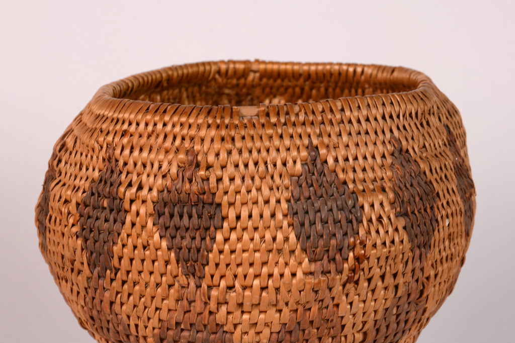 Washoe Single Rod Rounded basket