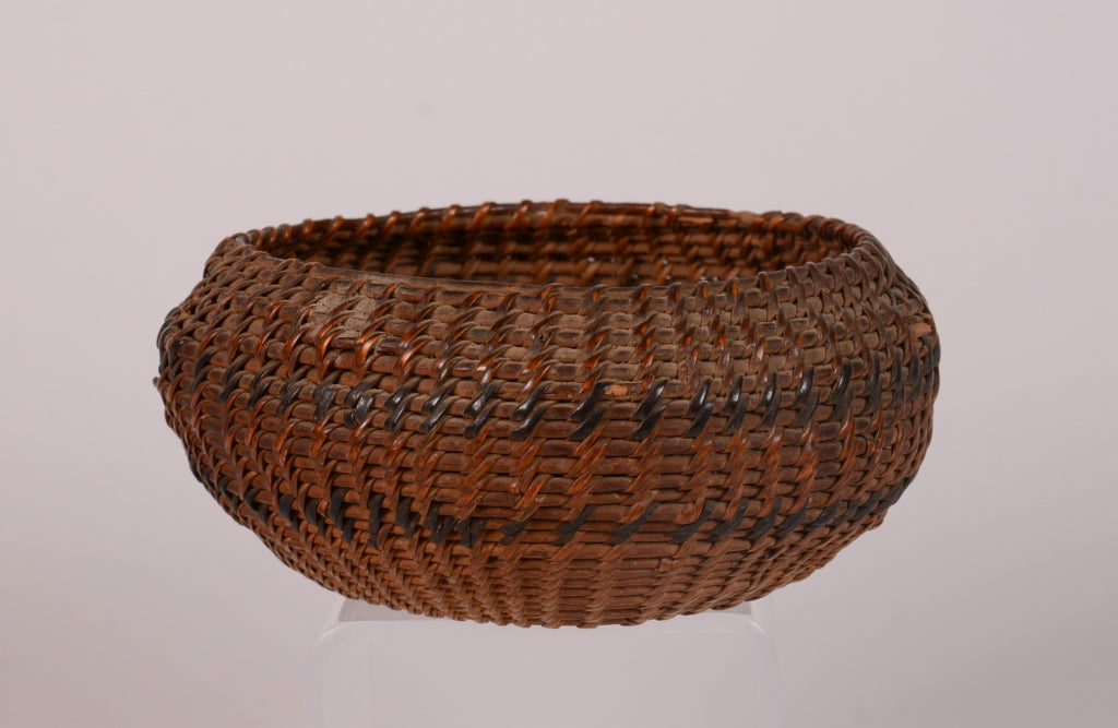Washoe Single Rod Rounded basket