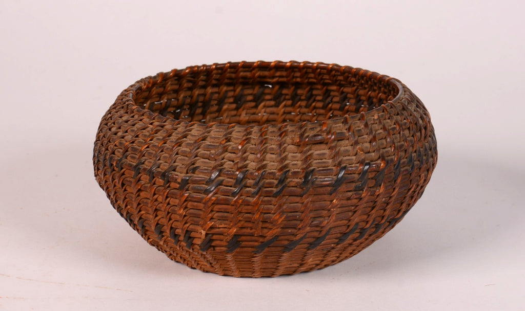 Washoe Single Rod Rounded basket