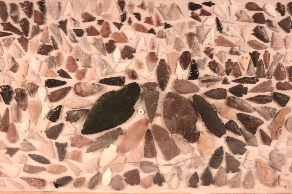 Frame of Mixed Points and Arrowheads