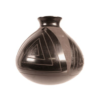 Mata Ortiz Mexico Pottery By Tomasa Mora