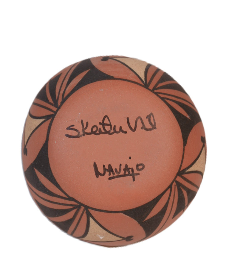 Navajo Pottery Jar By Skeeter Vail