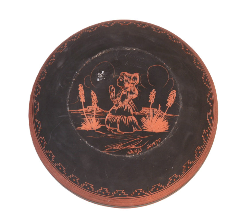 Navajo Pottery By Susie Charlie