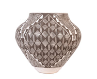 Laguna Pueblo Pottery Jar By Mirium Davis