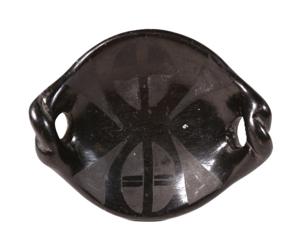 Santa Clara Pueblo Black Dish Pottery with Twisted Handles