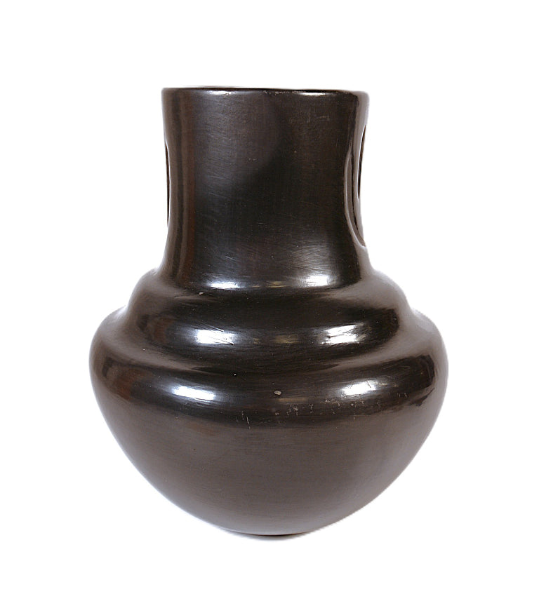 Santa Clara Pueblo Water Jar Pottery By Madeline Tafoya