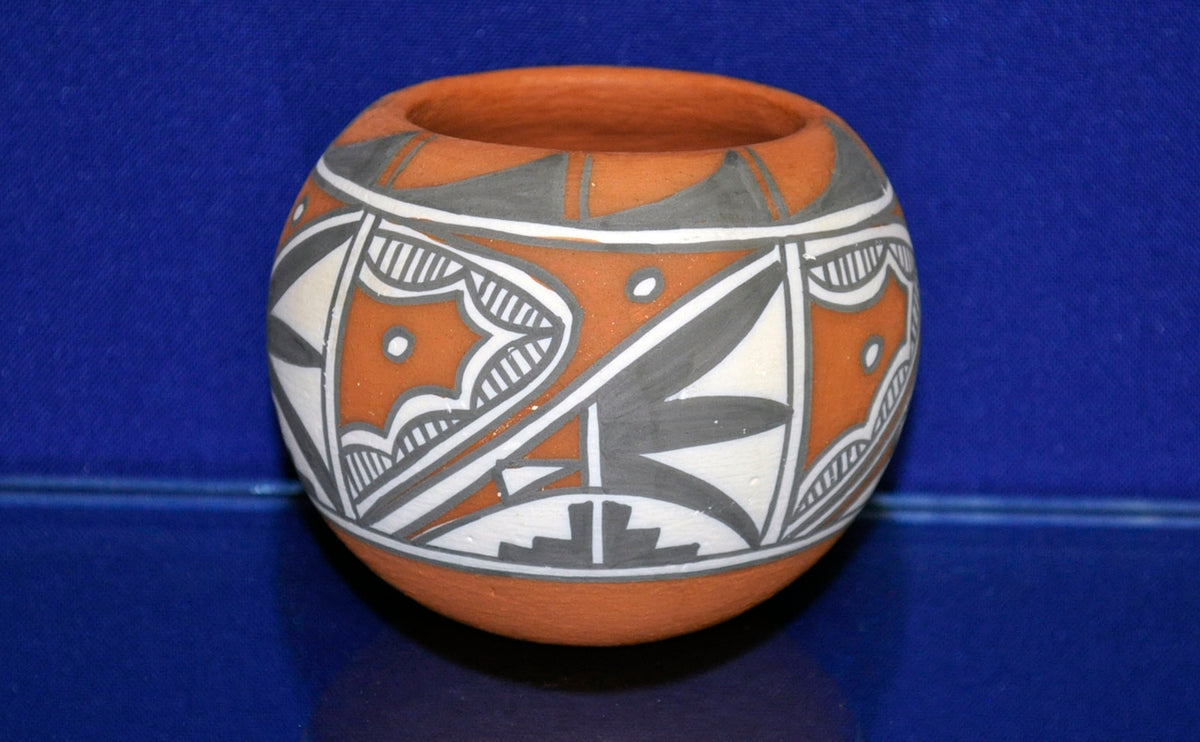 Jemez Pueblo Pottery By Mary Small