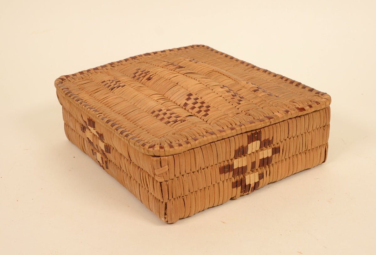 Salish Basket: Lidded Flat Box, Thompson River