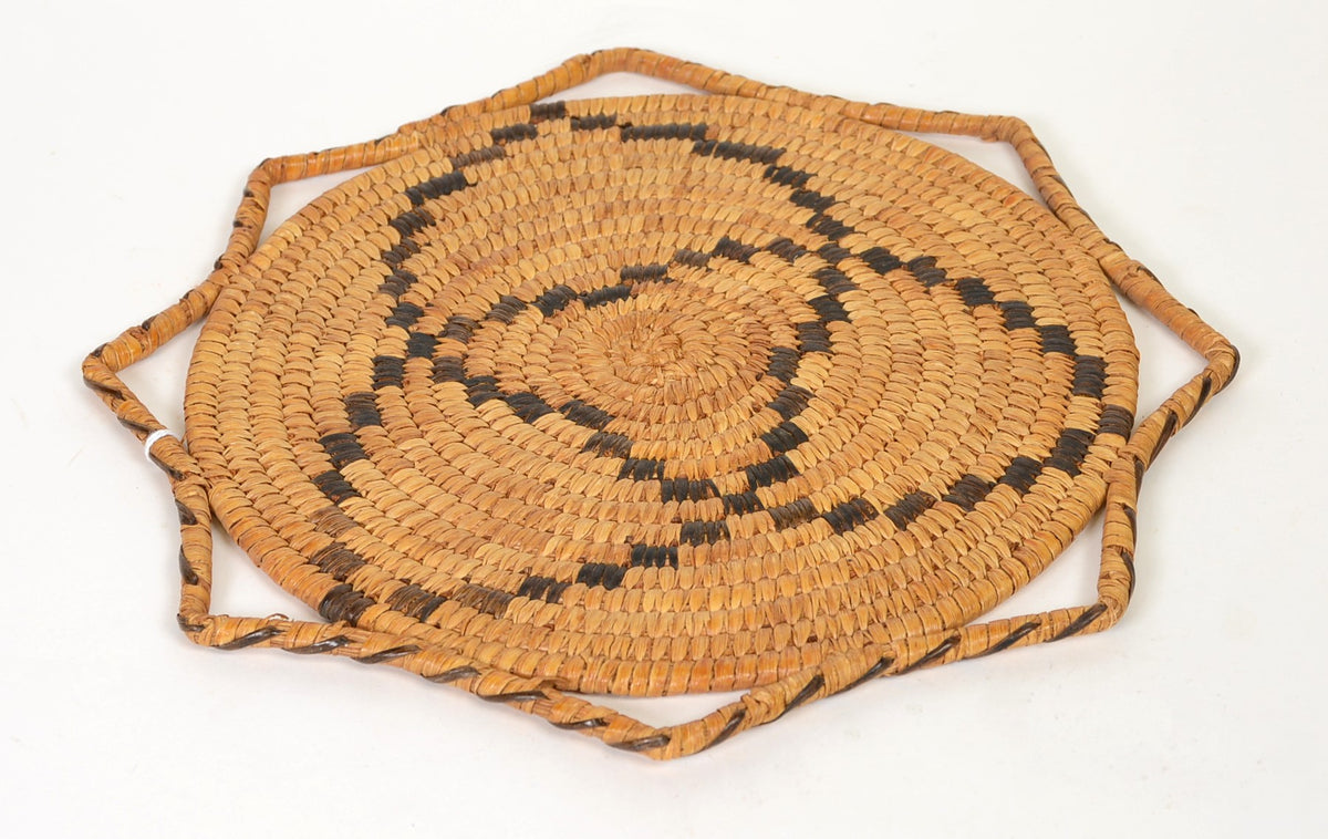 Papago Basket: Scalloped- Edge Mat