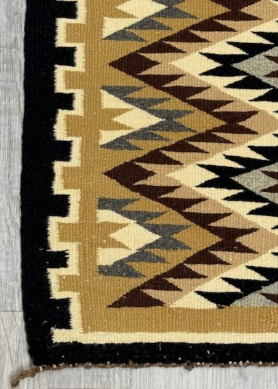 Navajo Red Mesa Outline Navajo Rug