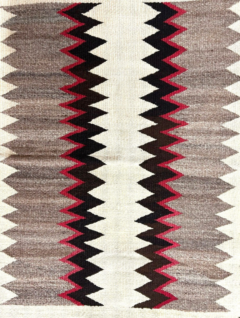 Antique Navajo Rug: Lightning Motif
