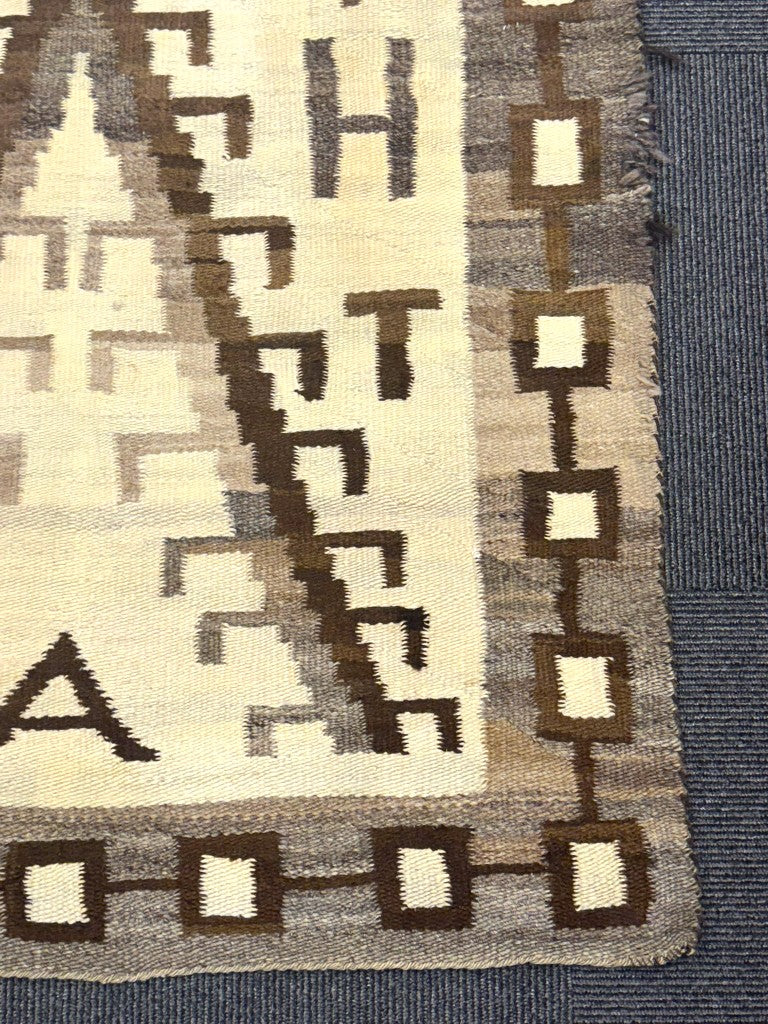 Navajo Early Crystal Rug