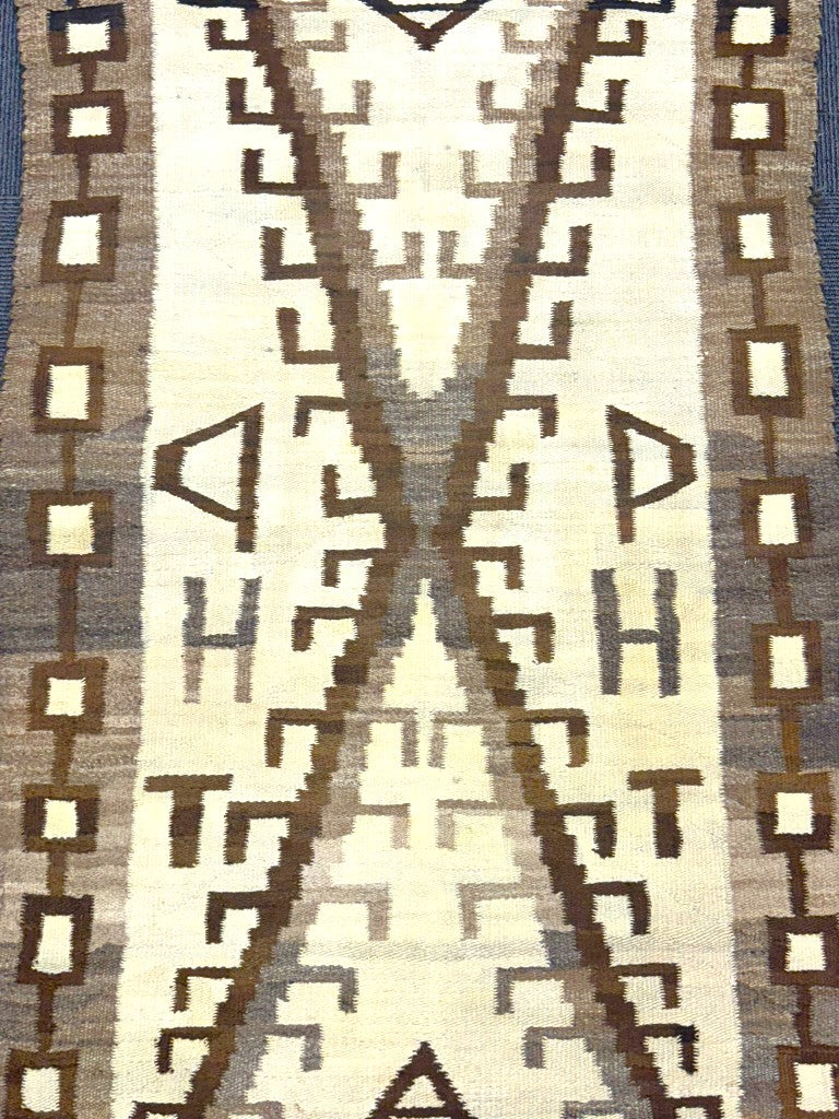 Navajo Early Crystal Rug