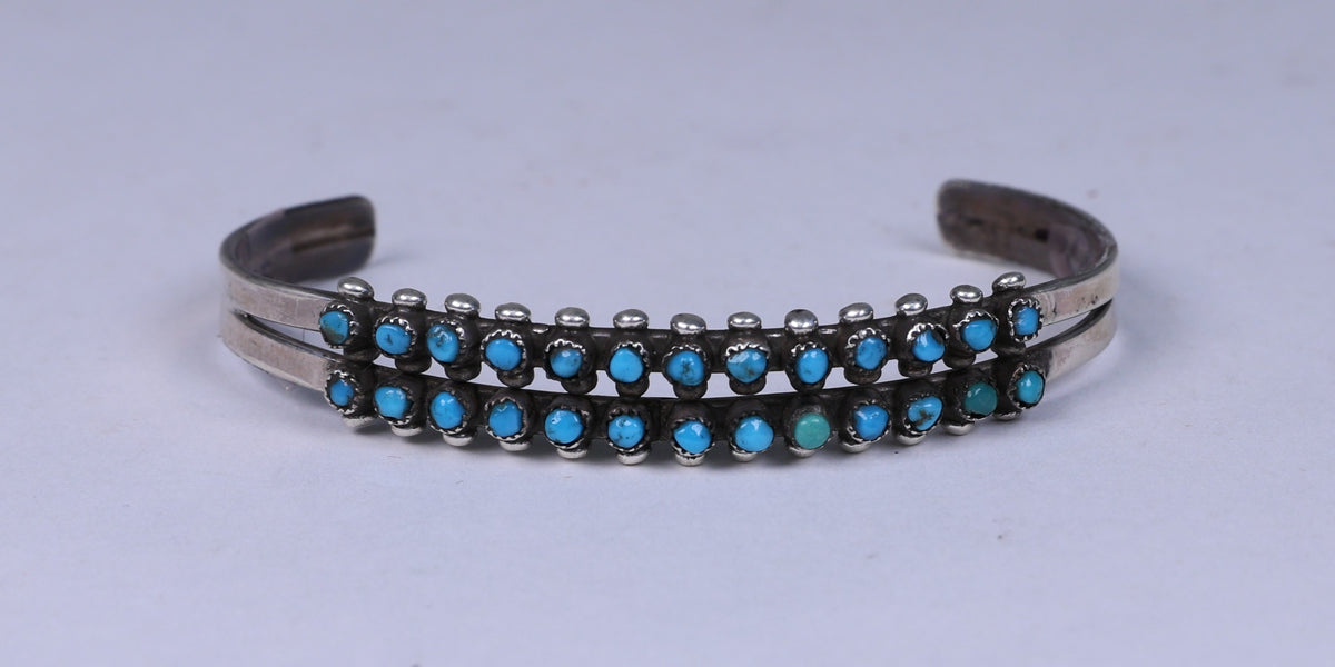 Zuni 26 Petite-Point Blue Turquoise Bracelet