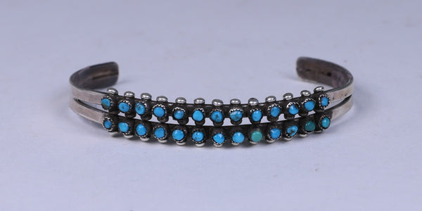 Zuni 26 Petite-Point Blue Turquoise Bracelet
