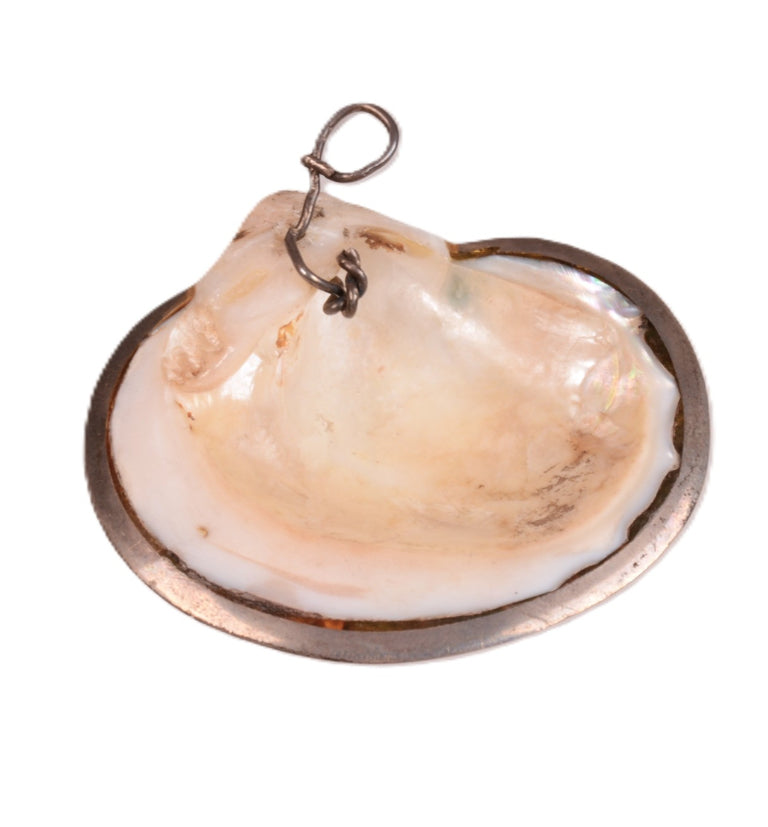 Santo Domingo Pueblo Clam Shell Pendant