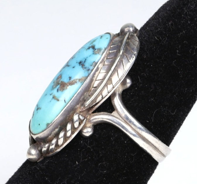 Navajo Sterling Silver Oval Turquoise Ring