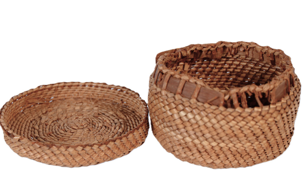 Antique Makah Lidded Trinket Basket