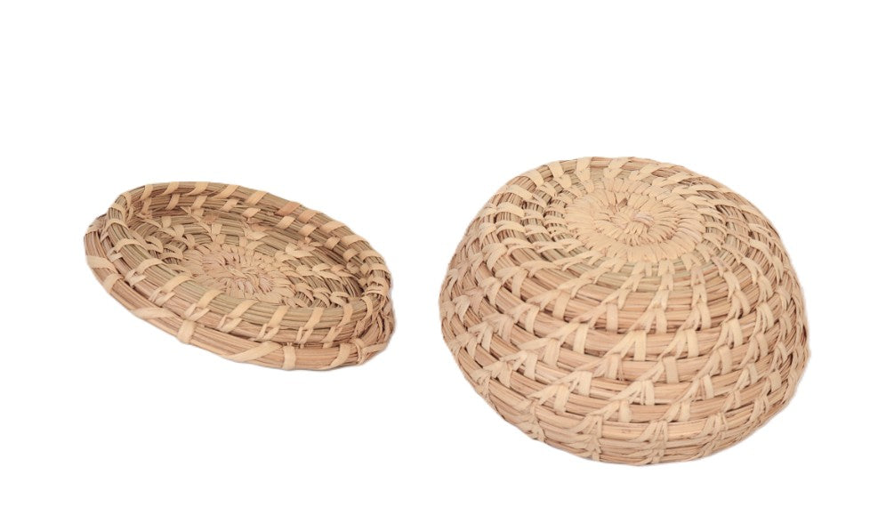 Papago with Lidded Basket Split Stitch with Nob