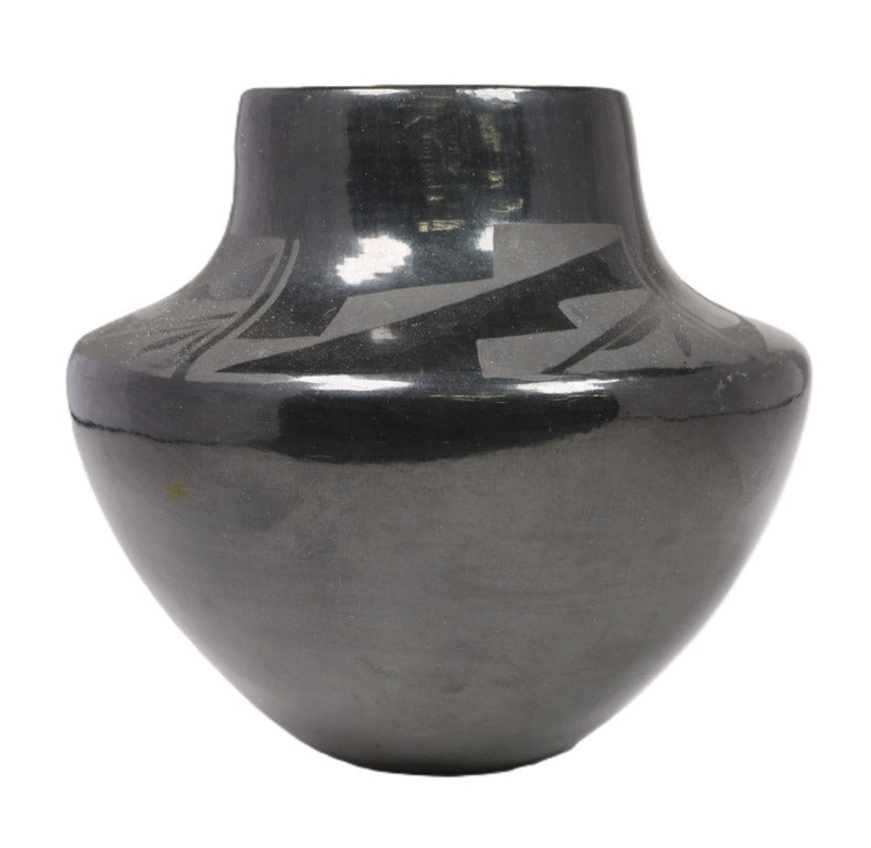 Santa Clara Pueblo Pottery By inda Jo'Povi Askan