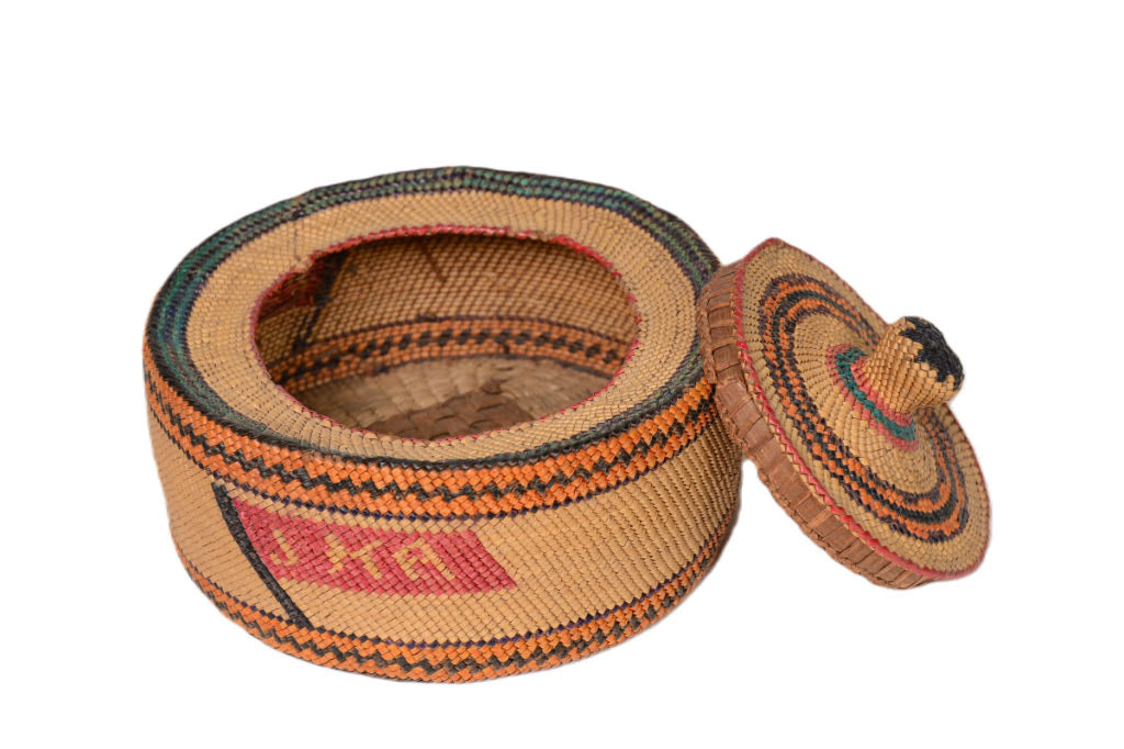 Antique Makah Basket with lid