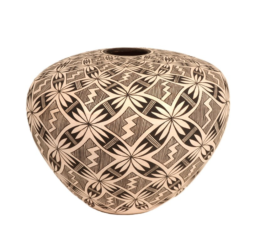 Acoma Pueblo Pottery Jar By Marie Z. Chino
