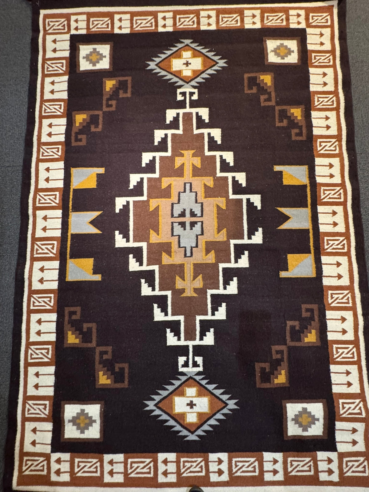 Southwest Area Rug - All Wool -Two Gray Hills Style 6' x 9'