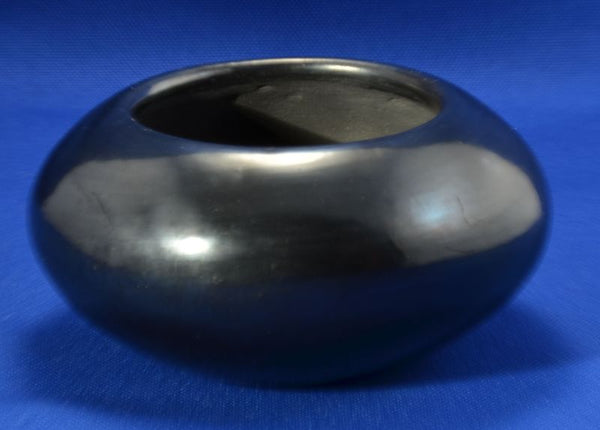 Gun Metal Polished Plain Blackware Bowl by Maria Martinez, Signed Maria Poveka